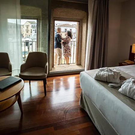 Puente De Alconetar Hotel 4*
