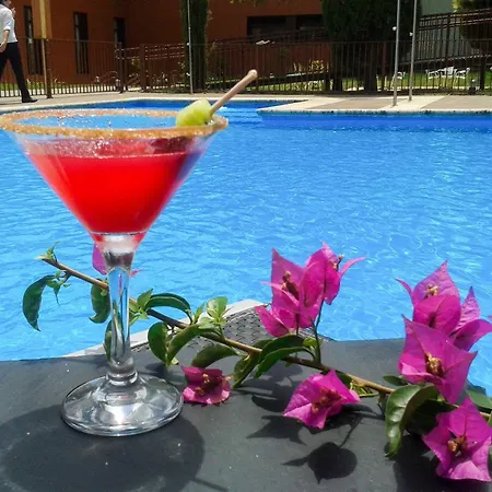 Hospedería Puente De Alconétar 4*