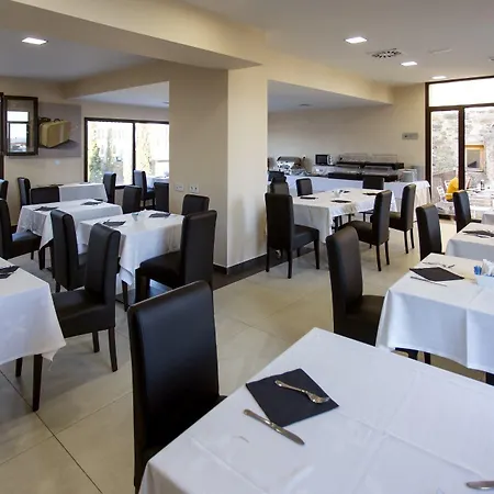 Puente De Alconetar Hotel 4*