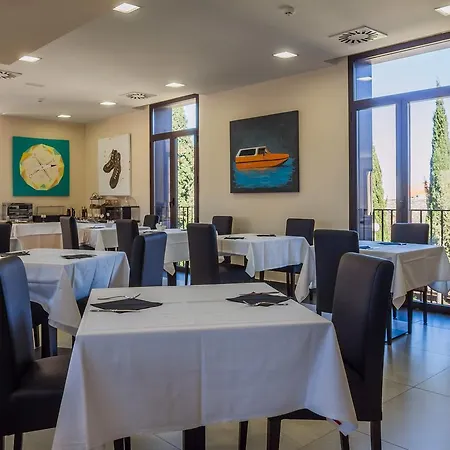 Hotel Puente De Alconetar