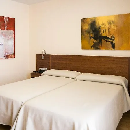 Puente De Alconetar Hotel 4*