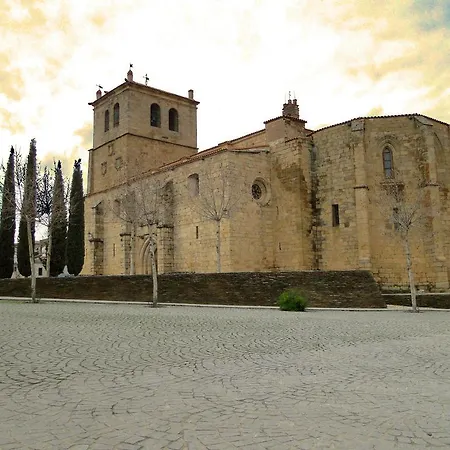 Hospedería Puente De Alconétar 4*