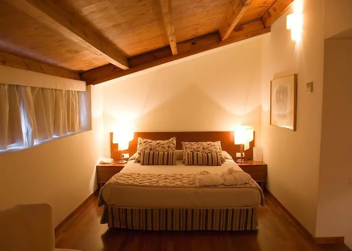 Hotel Puente De Alconetar 4*