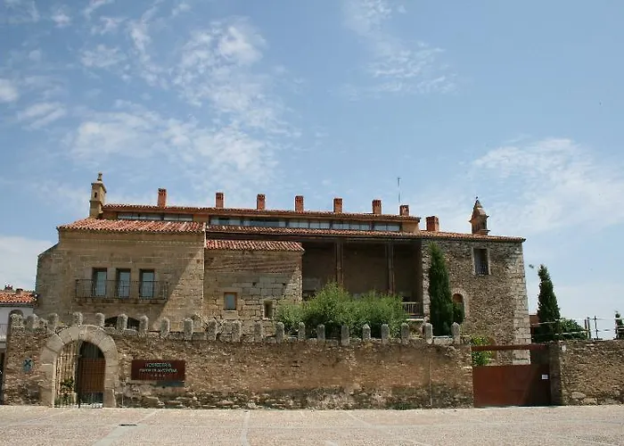 Puente De Alconetar Hotel 4*